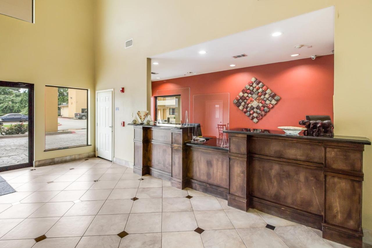 Americas Best Value Inn & Suites Tomball Exteriör bild